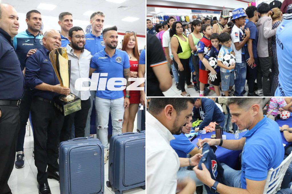 Jugadores de Motagua compartieron con sus aficionados: autógrafos, fotos y llevaron la copa 19