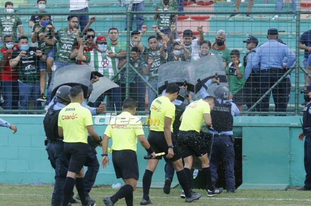 No se vio en TV: Aficionados ofrecieron dinero y los árbitros salieron custodiados del Yankel Rosenthal