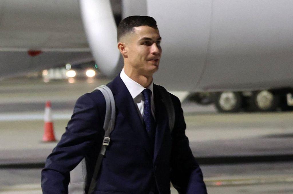 ¡Llegó el comandante! Elegante y sonriente arribó Cristiano Ronaldo a su último baile con Portugal al Mundial Qatar 2022