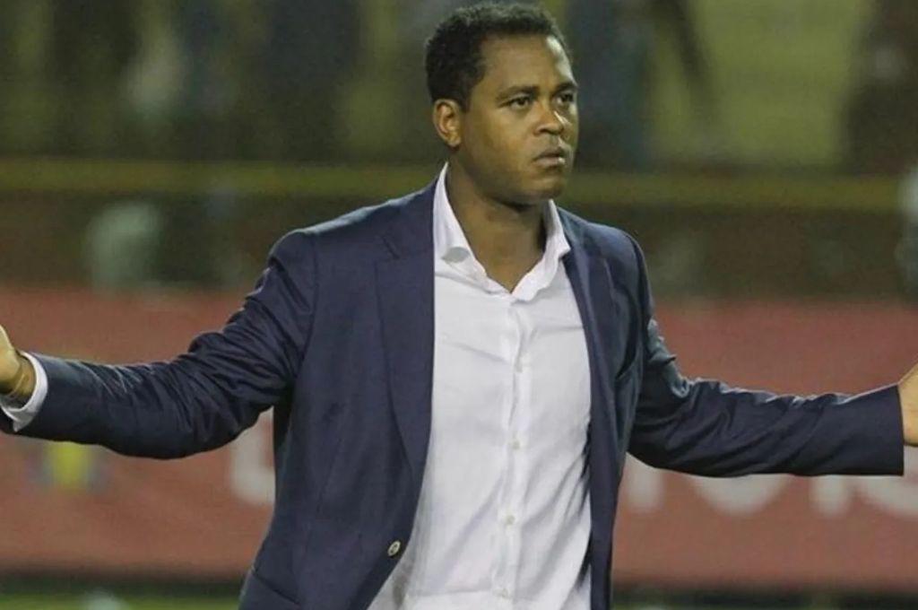 Una leyenda del Barca y un mundialista: los candidatos para dirigir a la selección de Costa Rica para el Mundial 2030