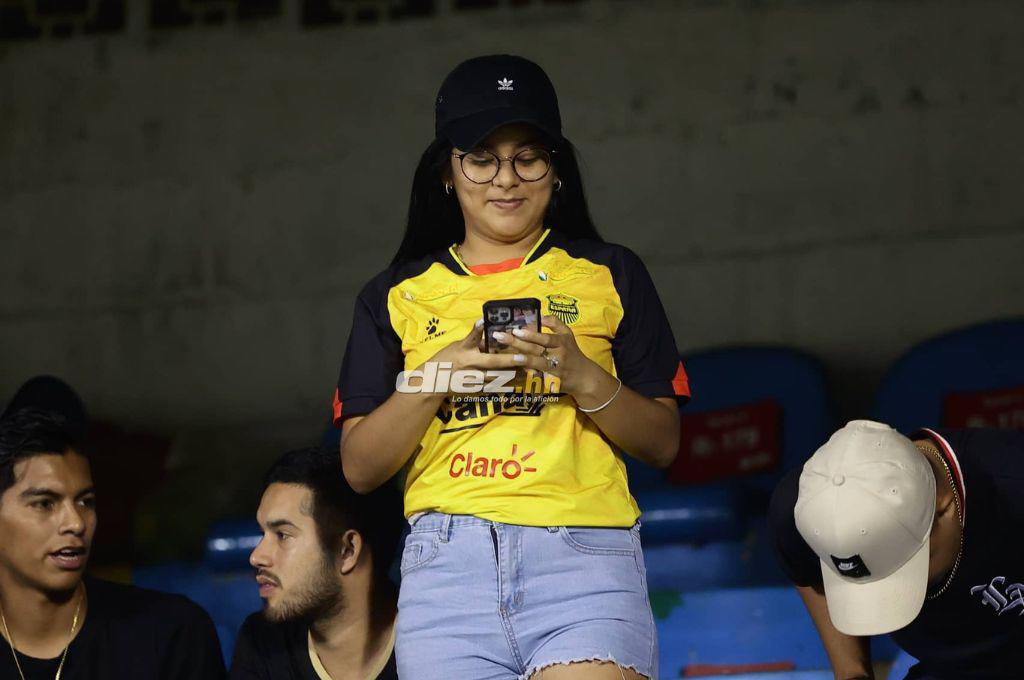 NO SE VIO EN TV: El cariño de Troglio a ex jugador de Olimpia, Gullit Peña causa furor y el regreso del ‘Doctor’