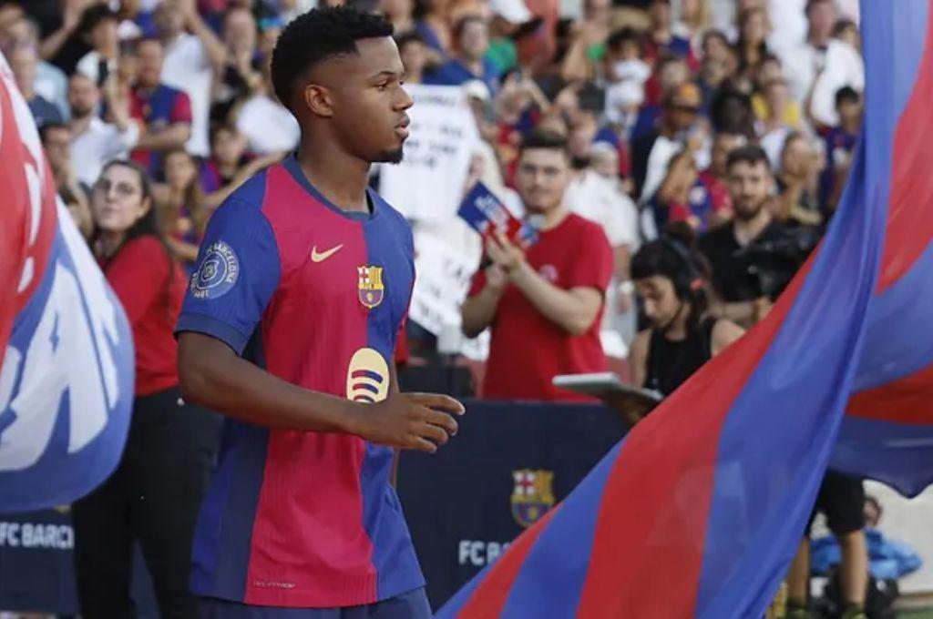 Figura le pide a Flick salir del Barcelona y el que se va con Mourinho, Militao con nuevo destino y PSG reemplaza a Mbappé