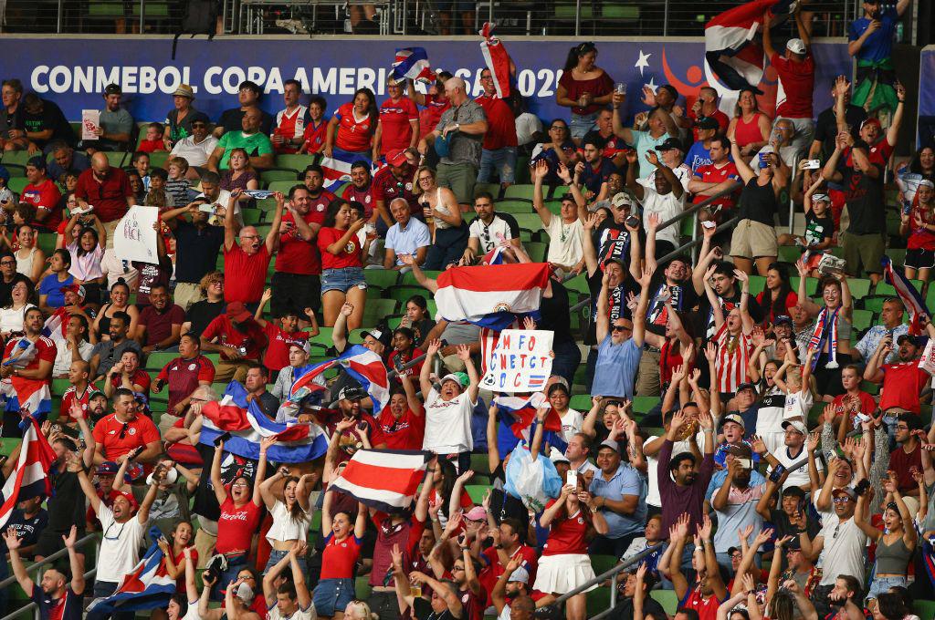 Costa Rica celebró por todo lo alto pese a decir adiós a la Copa América y las malas noticias en Brasil con Vinicius