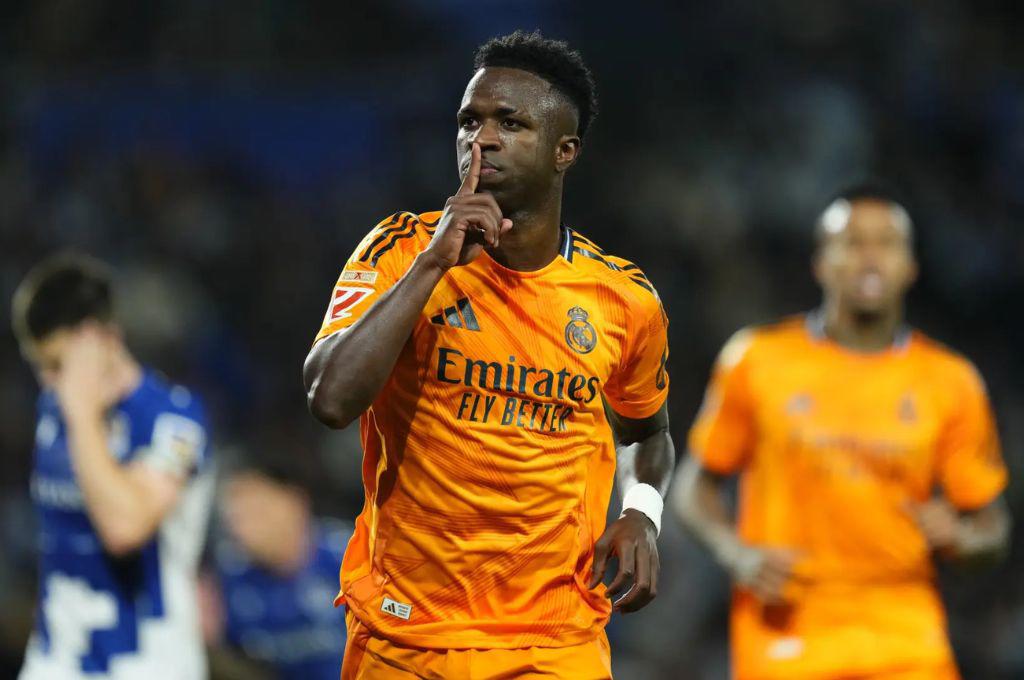 “Vinicius es una mi*rda como persona, este tío no puede ser; el Real Madrid tiene 8 negros y 2 blancos extranjeros...”