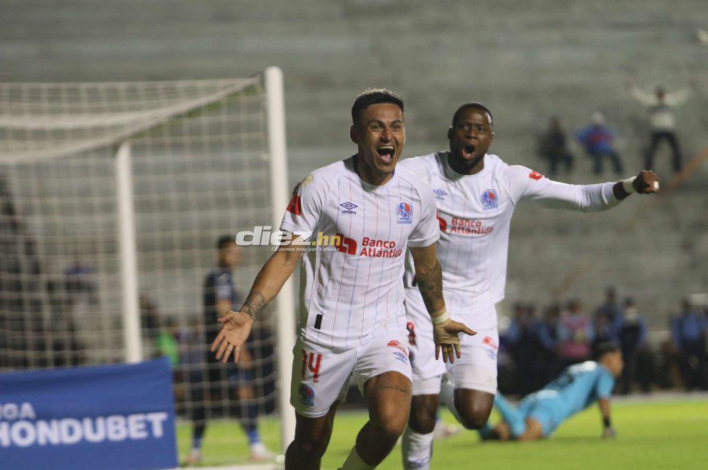 Los penales no señalados por Saíd, la euforia de Andy Najar, Rodrigo Auzmendi brilló y la belleza del Motagua-Olimpia