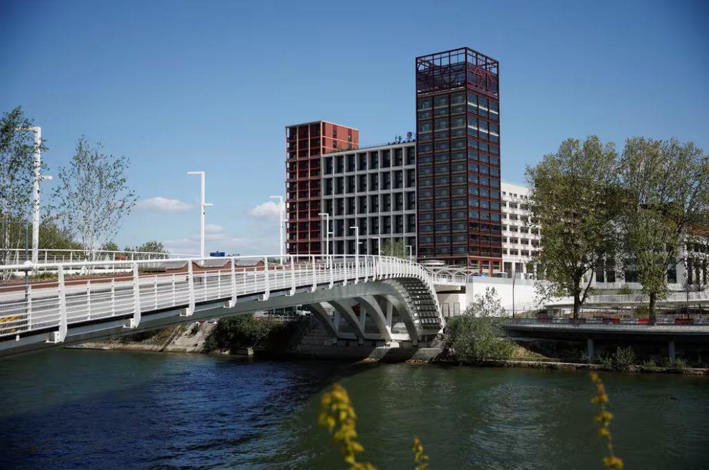 ¡Duras y de cartón! Las camas ‘anti sexo’ en las que dormirán los atletas en los Juegos Olímpicos 2024: “Estarán muy felices”