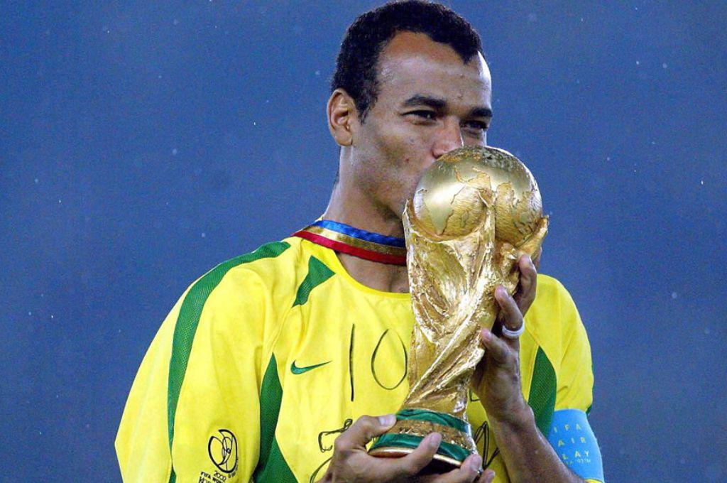 Tremendo dardo: El motivo por el que Cafú culpa a la Premier League de Inglaterra de la debacle de la selección de Brasil