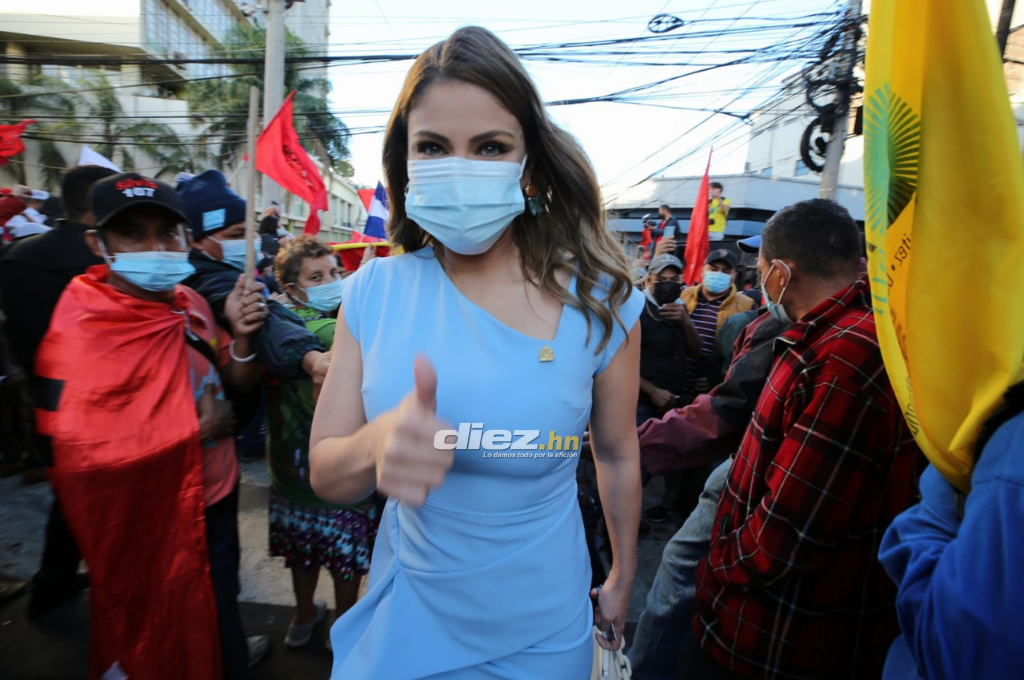 Continúa la incertidumbre: Honduras con dos presidentes en el Congreso Nacional y las imágenes de Jorge Cálix viajando en helicóptero que causan alboroto