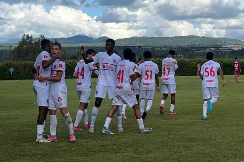 Olimpia arrancó intratable y recetó tremenda paliza a Motagua en el clásico capitalino del torneo de Reservas