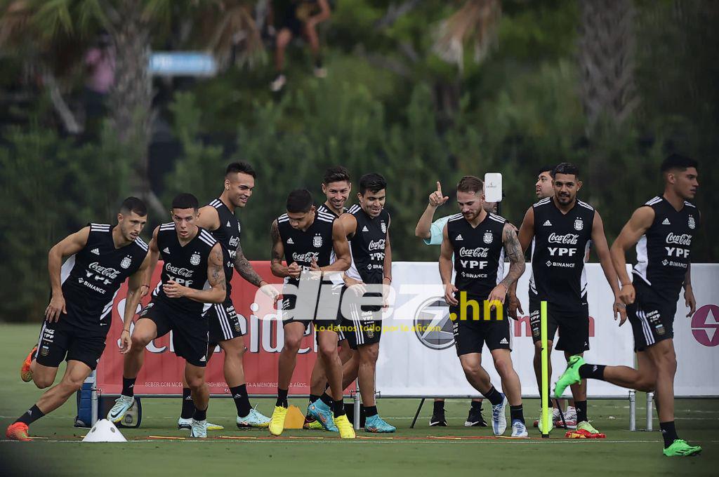 Así fue el segundo entreno de Argentina en Miami: liderado por Messi, Di María concentrado y las hermosas aficionadas