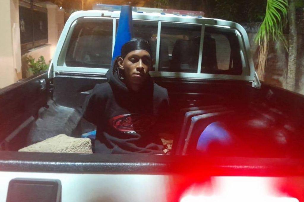 Su mamá lo entregó: futbolista hondureño es detenido por la Policía por golpear a un anciano: Prefiero eso a qué este muerto