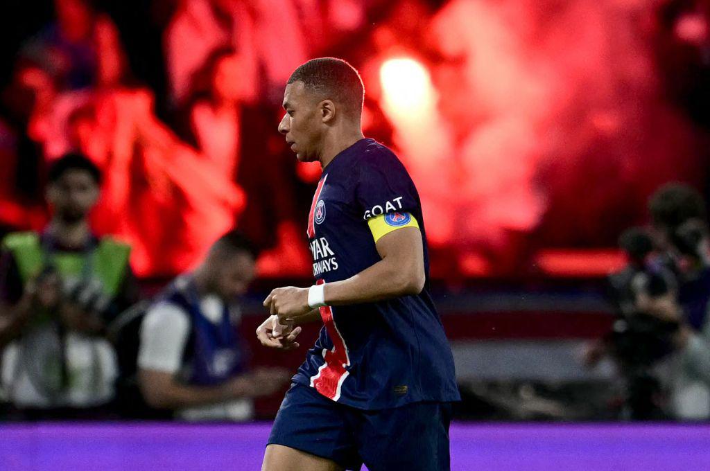 Mbappé y su amargo despido del Parque de los Príncipes: El gran gesto con Keylor, la foto que recorre el mundo y el tifo del PSG