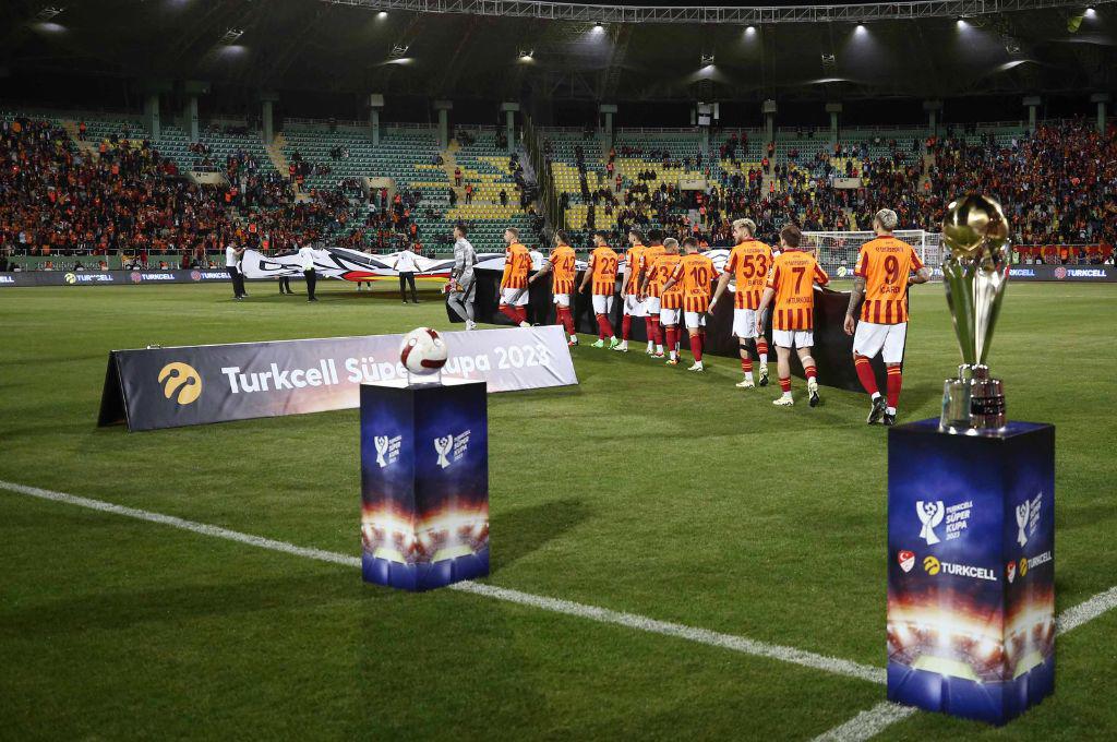 ¿Se repetirá la final? Galatasaray se burló del Fenerbahçe tras humillados en 50 segundos y retirarlos del campo