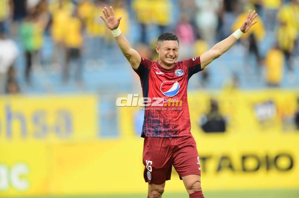 El gran gesto de Pereira con Omar Elvir, las lágrimas de Castellanos por la copa 18 de Motagua ¿y Rougier se despide?