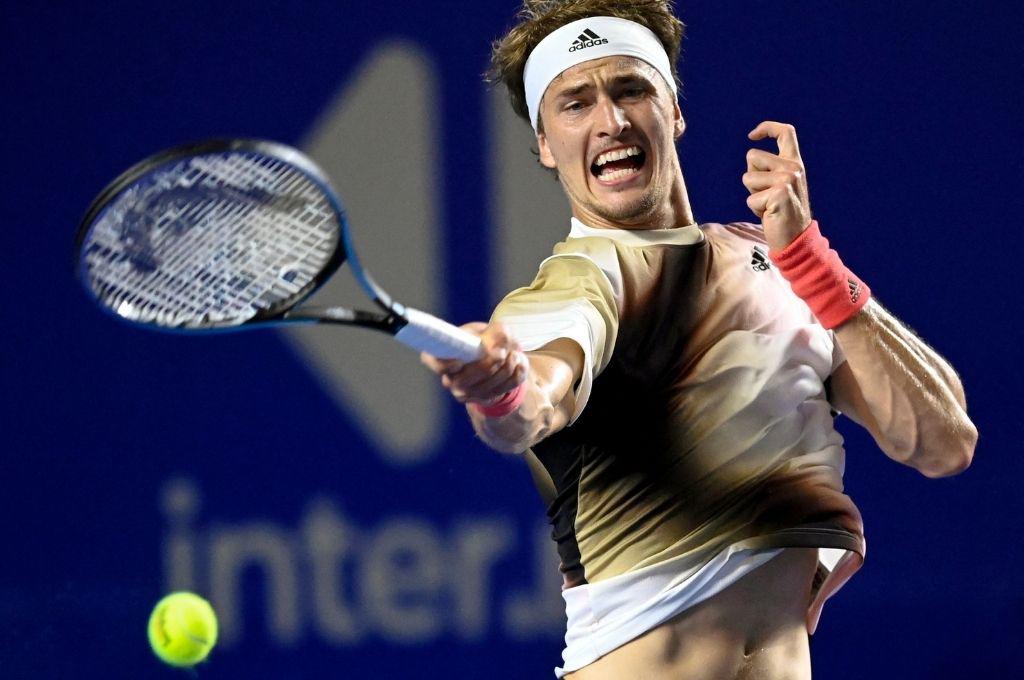 ¡Lamentable! El campeón olímpico Alexander Zverev fue expulsado del Abierto mexicano por golpear la silla del juez