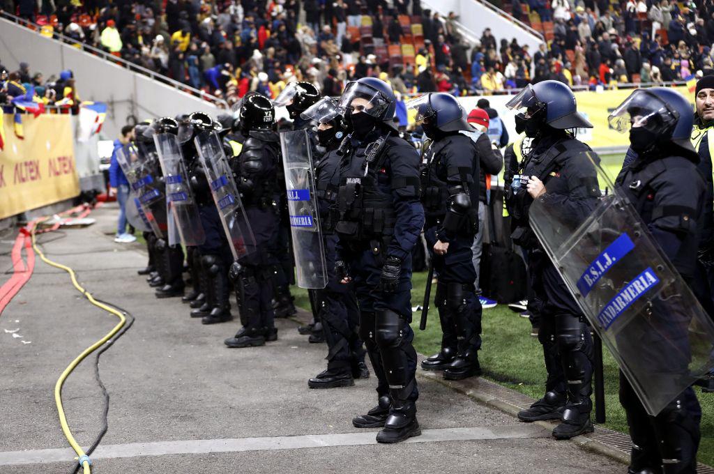 Nations League: Se fueron a los golpes y el partido se suspendió por culpa de la afición ¿Qué decisión tomará la UEFA?