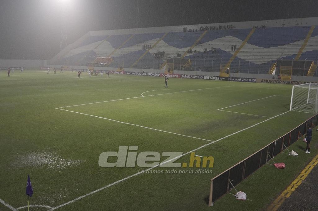 Periodistas y legionarios hondureños ‘estallan’ tras ver las pésimas condiciones del estadio Morazán: ‘‘Damos pena’’