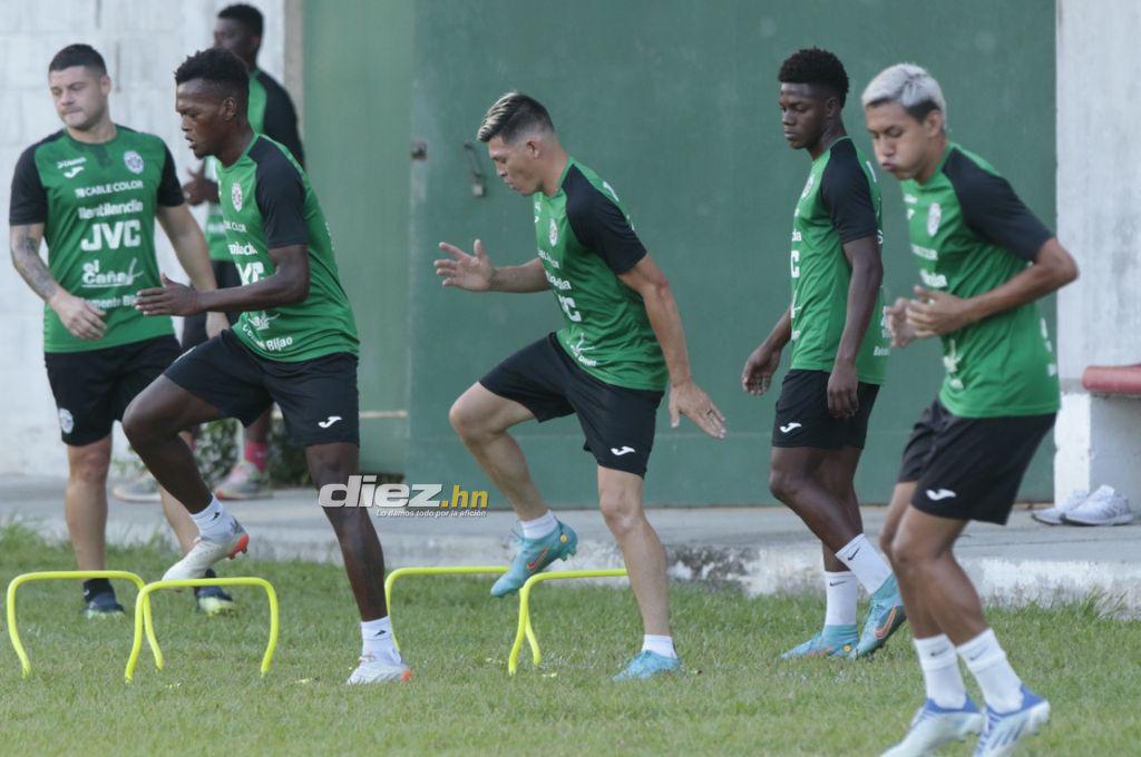 Así fue el primer día de Francisco Martínez en Marathón: El jugador que lo recibió, su dorsal y el saludo a toda la plantilla