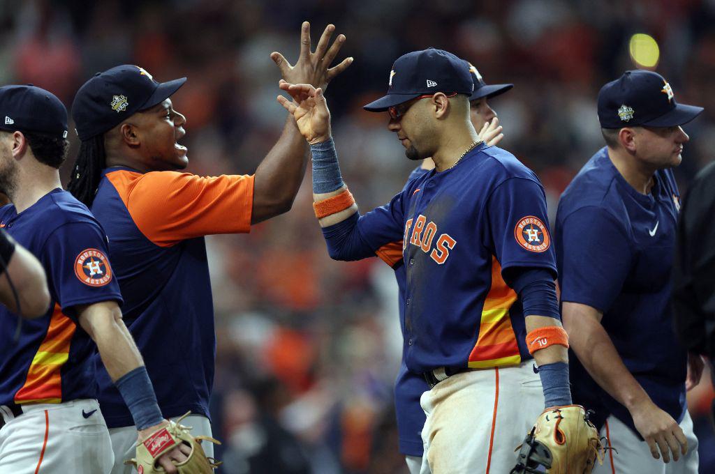 Mauricio Dubón hace historia: así fue su debut en la Serie Mundial en la victoria de los Astros sobre Phillies