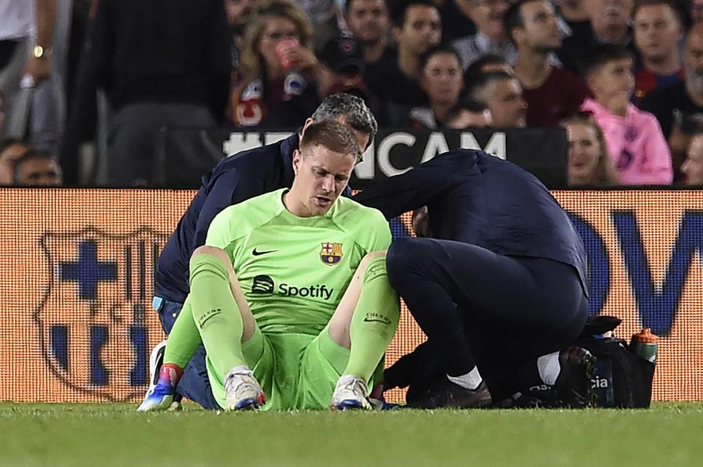 Esposa de Lewandowski se lleva a toda su tropa polaca al Camp Nou y la facha de Memphis; el motivo de los festejos de Pedri