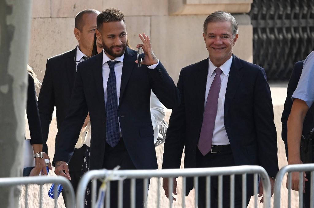 Florentino Pérez testifica en el juicio de Neymar y revela la única oferta del Real Madrid por su fichaje hace diez años