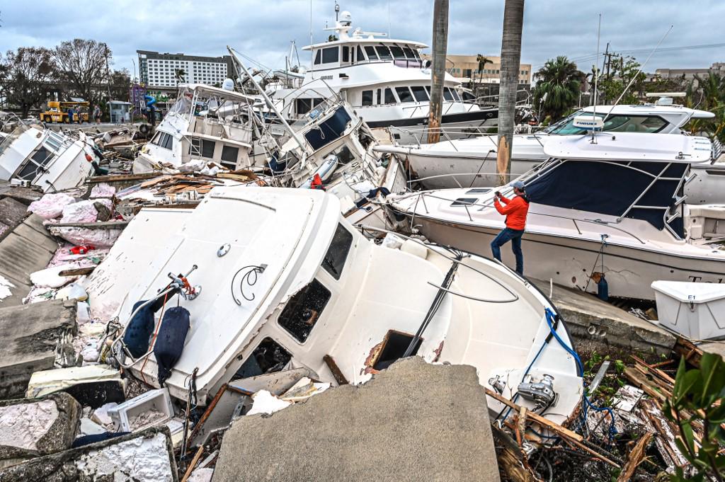 Desastre y dolor en Florida: ciudades quedan devastadas tras el paso del poderoso huracán Ian