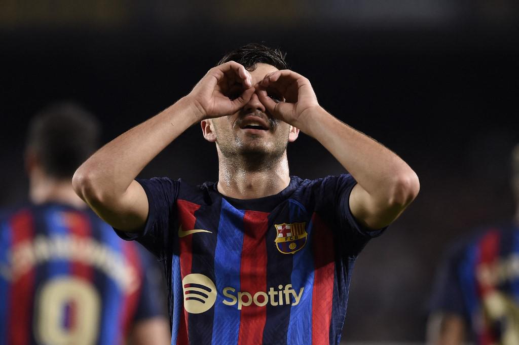 Esposa de Lewandowski se lleva a toda su tropa polaca al Camp Nou y la facha de Memphis; el motivo de los festejos de Pedri