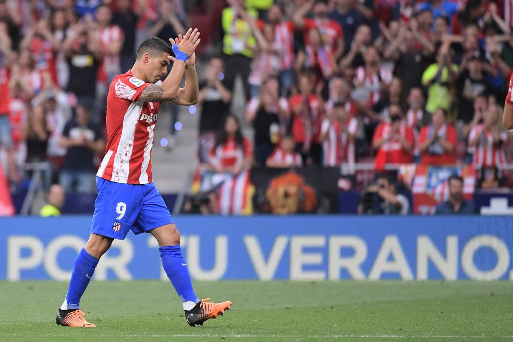 Pasillo y lágrimas en el Atlético: así fue la dura despedida de Luis Suárez y Héctor Herrera en el Wanda Metropolitano