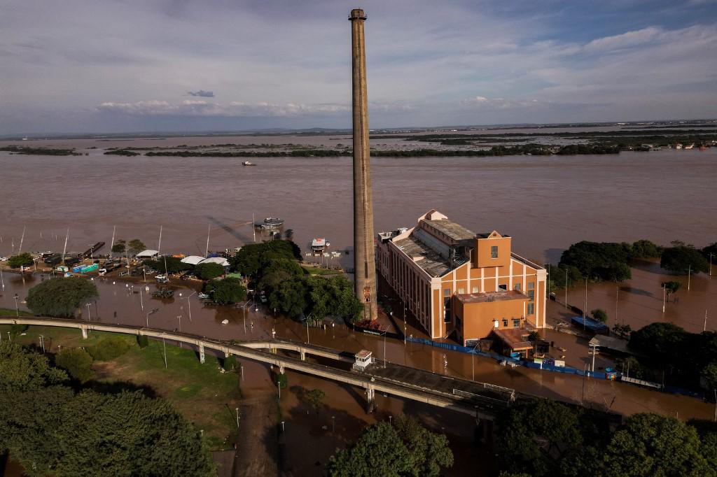 Impactantes imágenes en Brasil: así quedaron los estadios de Gremio e Inter tras inundaciones ¿Cuántos muertos hay?