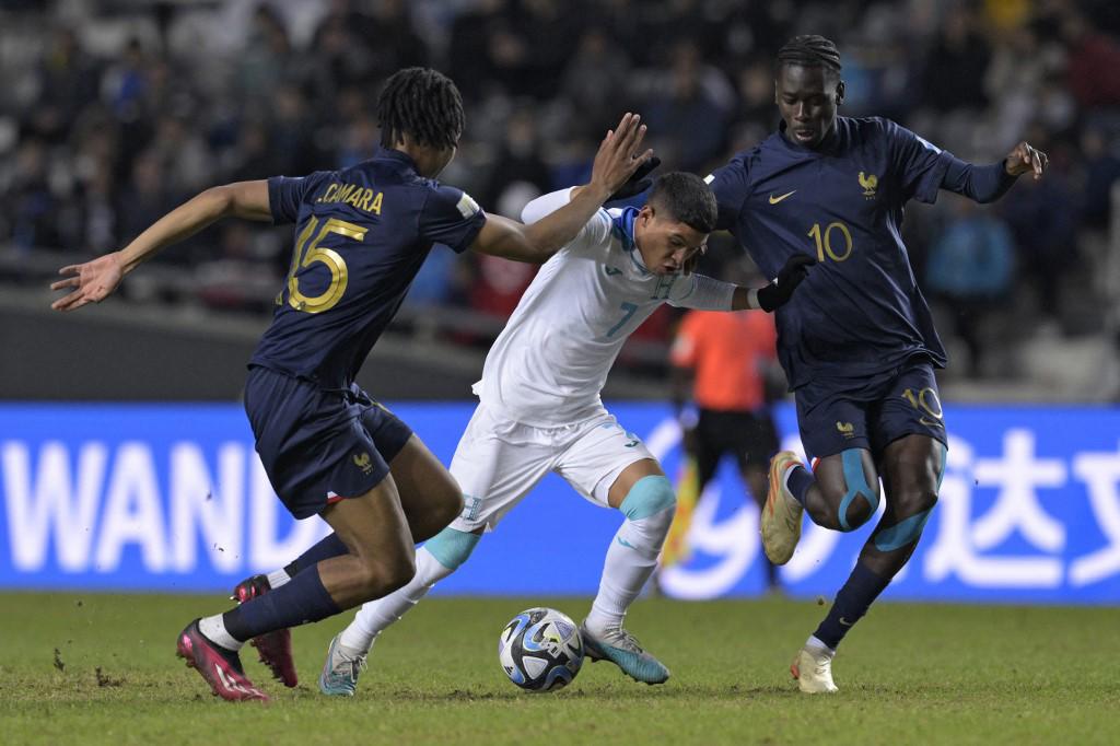 ¡Abatidos! Así quedaron los jugadores de Honduras y Francia tras dura eliminación en el Mundial Sub-20 de Argentina