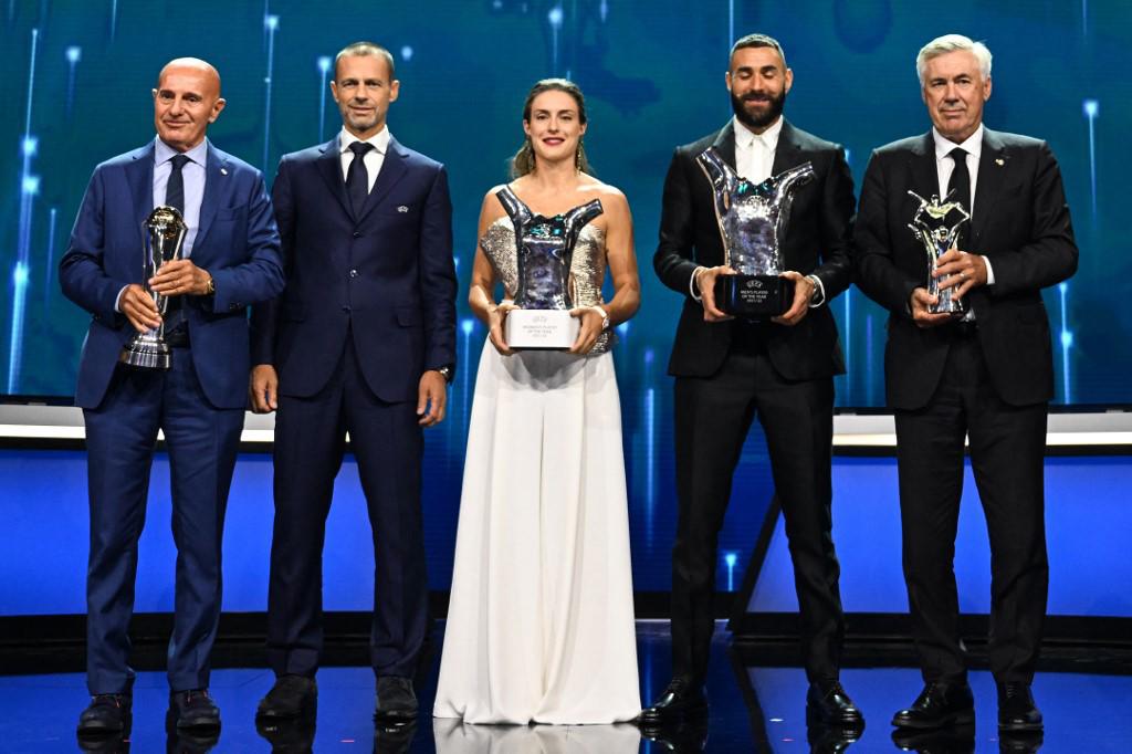 FOTOS: El mensaje de Muller a Lewandowski, los nervios de Yaya Touré, el cruce de palabras entre Benzema y Alexia en la gala UEFA