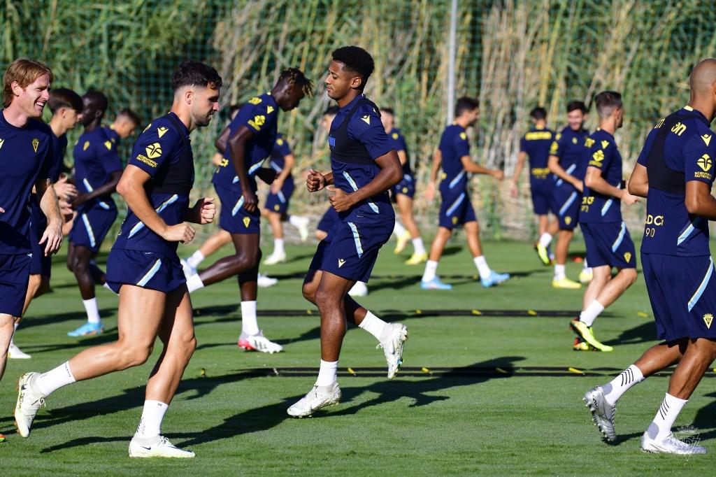 ¿Y el Choco Lozano? La cena con Laporta y motivados por el Mágico González; así se prepara el Cádiz para encarar el duelo ante el Barcelona