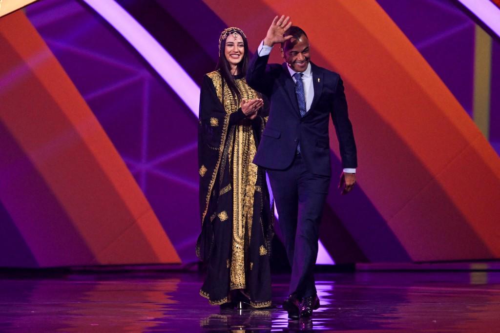 Así fue captado el Emir de Qatar y dueño del PSG y la promesa de Infantino en el sorteo del Mundial 2022