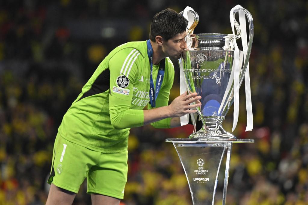 Así festejó Real Madrid la 15: Ancelotti sacó los pasos prohibidos, la emoción de Bellingham y Kroos dijo adiós