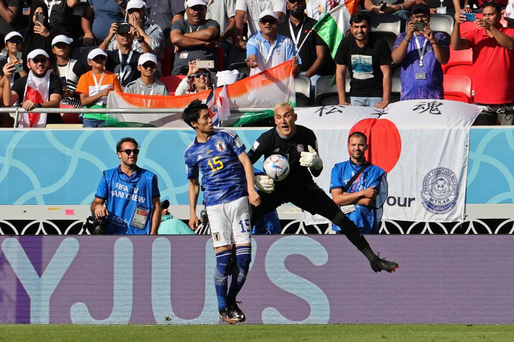 El golazo de Fuller, así festejaron los jugadores de Costa Rica tras vencer a Japón en el Mundial y los asiáticos hundidos