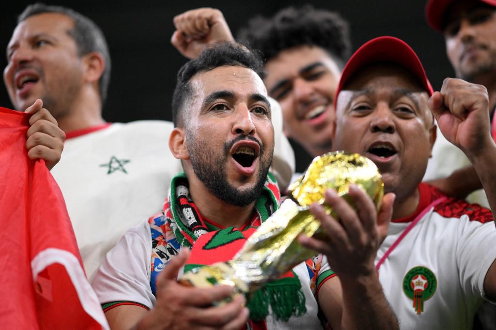 Ex jugador de Real Madrid hundió a Luis Enrique, Pedri y Ansu Fati destrozados; las duras fotos de la eliminación de España y la fiesta de Marruecos