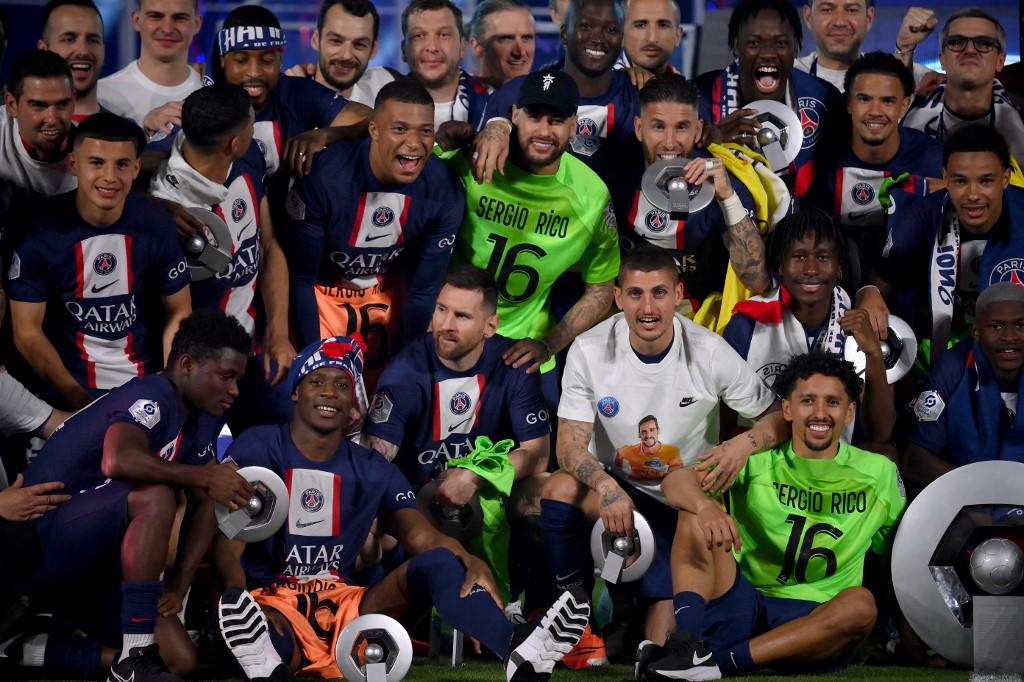 Así fue el último partido de Messi con el PSG: abucheos, pitada y se marcha en plena celebración por el título