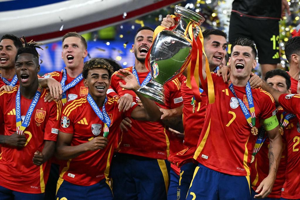 Tremendo enfado de Bellingham, feo gesto de Carvajal a Saka y la celebración de España en la Eurocopa 2024