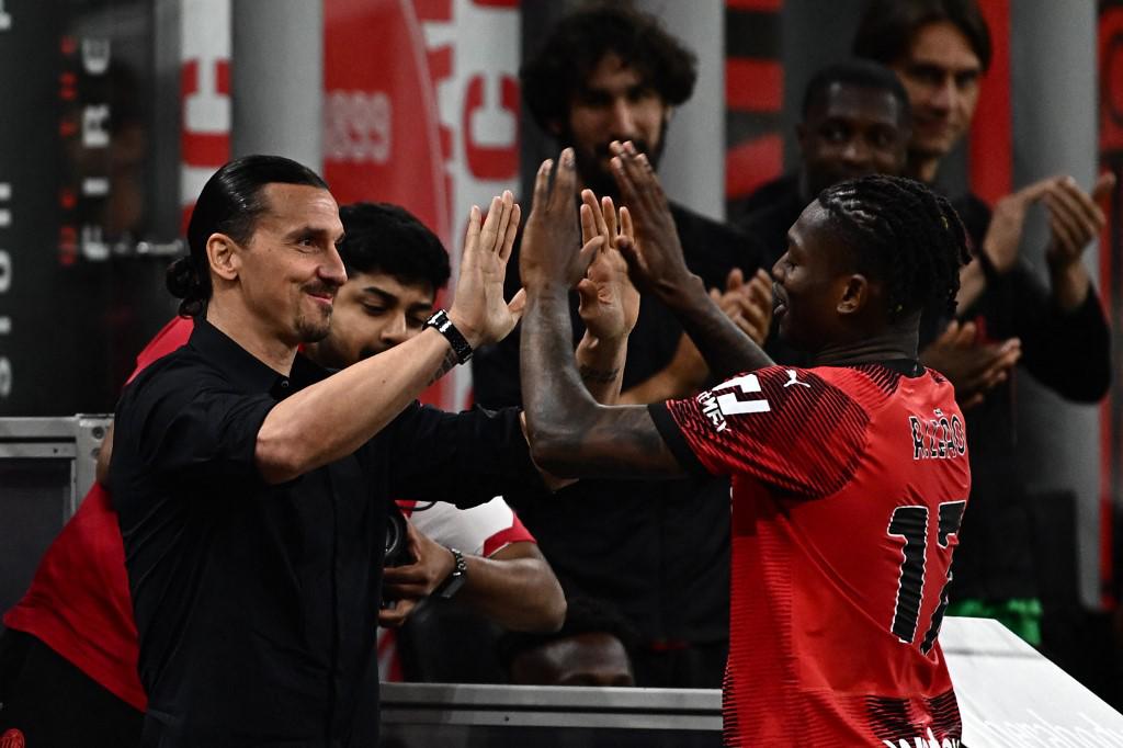 Ibrahimovic llora: anuncia que se retira del fútbol y el Milan lo despide como toda una leyenda