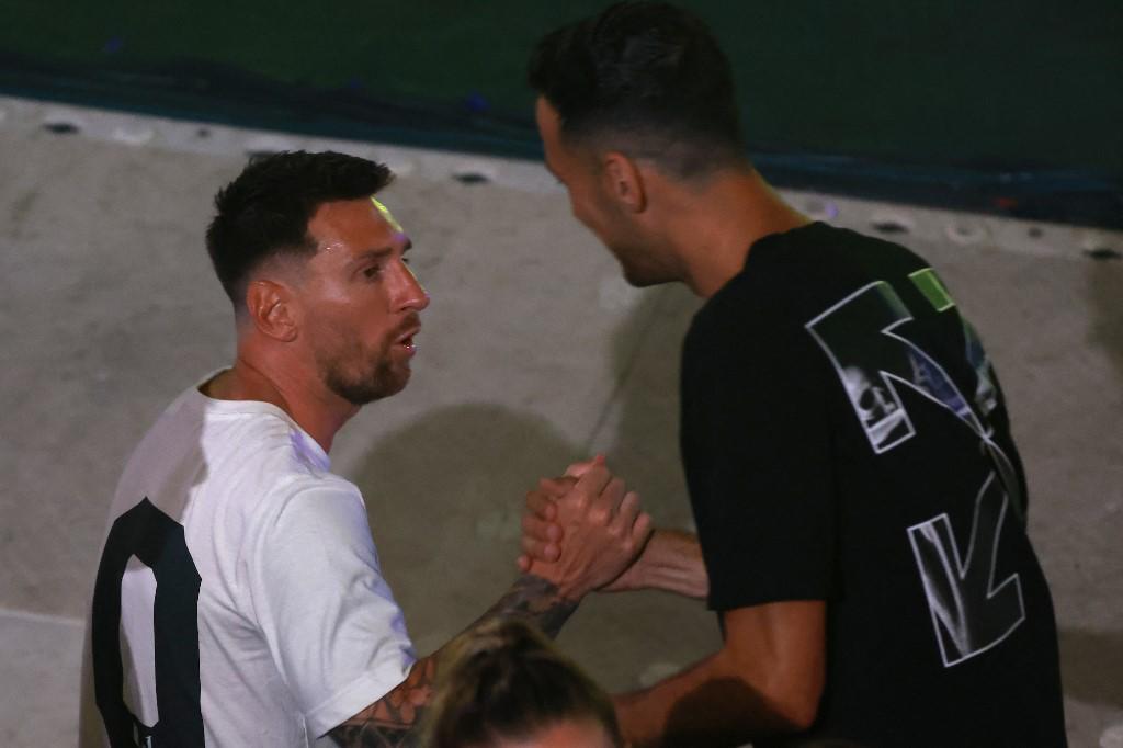 Así fue el reencuentro de Messi con Busquets en el Inter Miami; Antonela levanta suspiros y el cálido saludo con Beckham