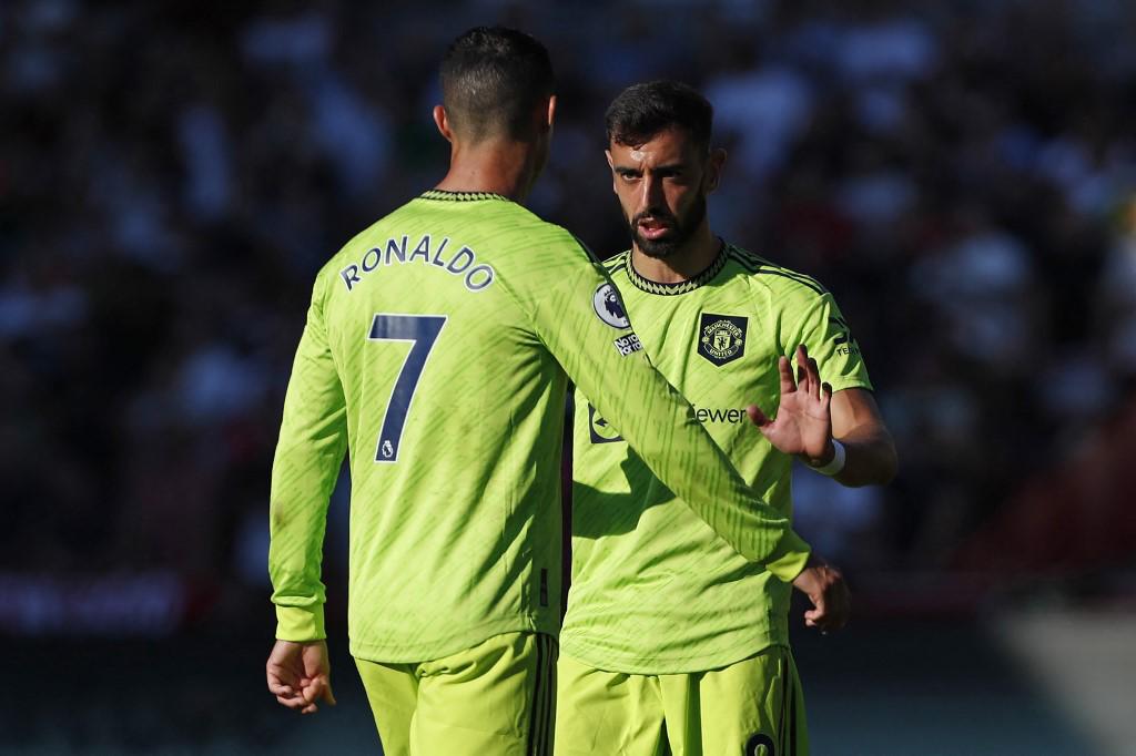 Terrible frustración: Así vivió Cristiano Ronaldo la goleada del Brentford al Manchester United; Bruno Fernandes quiso controlarlo