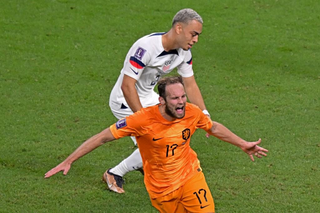 Jugó contra el país que nació y perdió; la emotiva dedicatoria y la tristeza de EEUU al ser eliminado por Países Bajos del Mundial