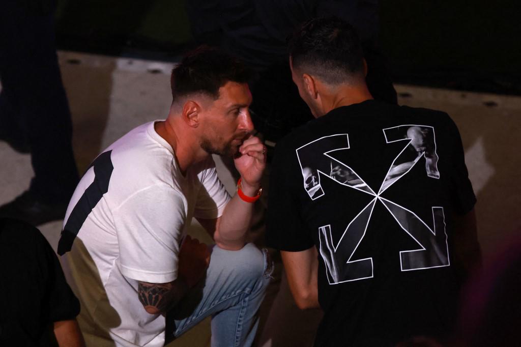 Así fue el reencuentro de Messi con Busquets en el Inter Miami; Antonela levanta suspiros y el cálido saludo con Beckham