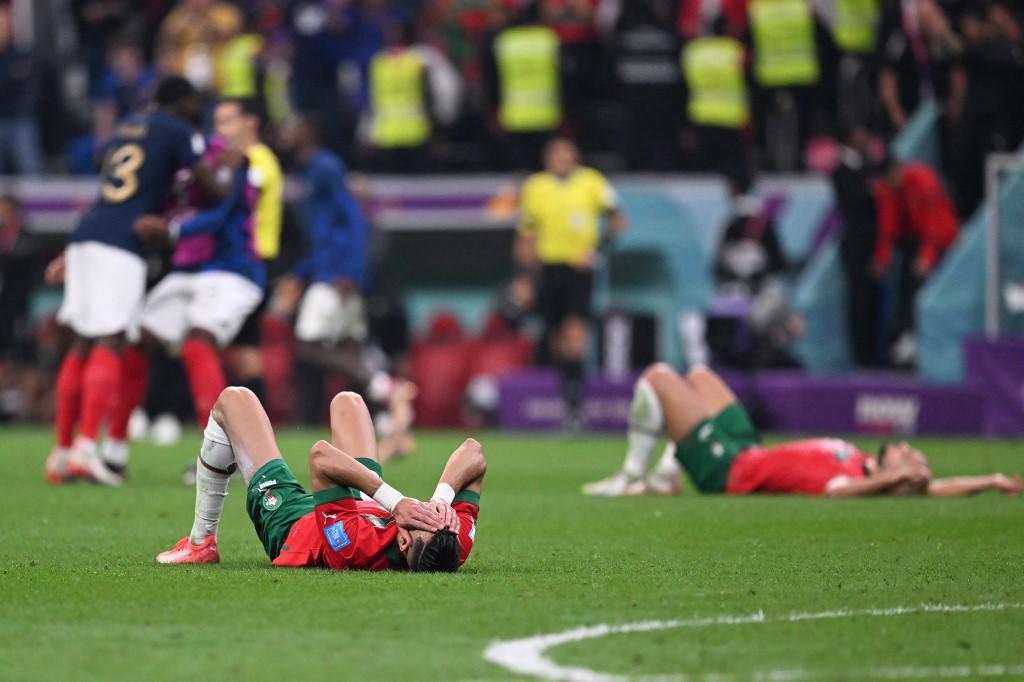 El tremendo gesto de Mbappé, Hakimi y Ziyech destrozados; el que fue sacado del estadio y el festejo del presidente de Francia