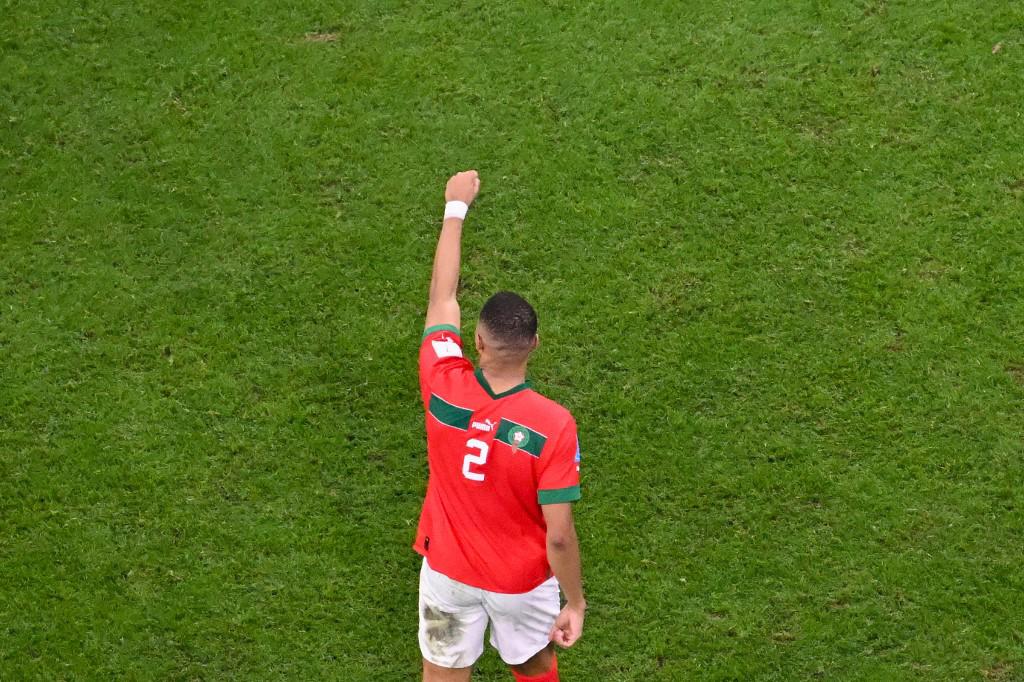 El tremendo gesto de Mbappé, Hakimi y Ziyech destrozados; el que fue sacado del estadio y el festejo del presidente de Francia