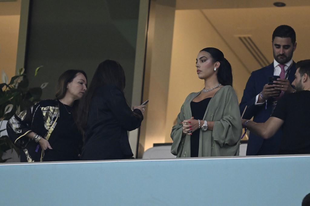 El polémico gesto de Cristiano Ronaldo tras la clasificación de Portugal y Georgina Rodríguez enamora en Qatar