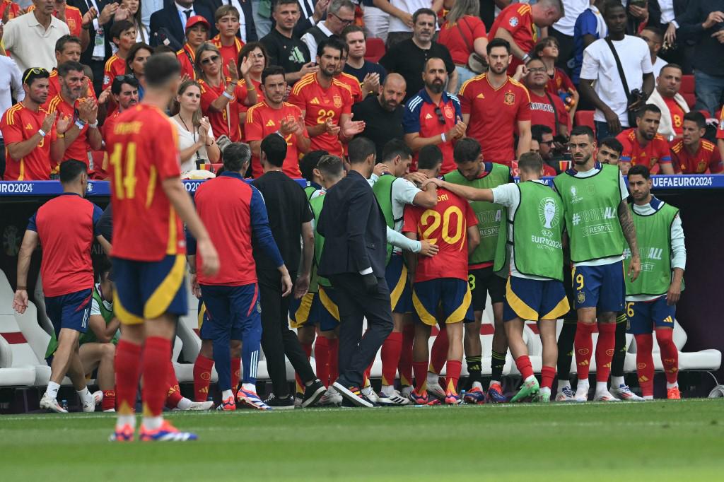 Kroos se cargó a Pedri en su último partido: duras imágenes de la eliminación de Alemania ante España en la Eurocopa