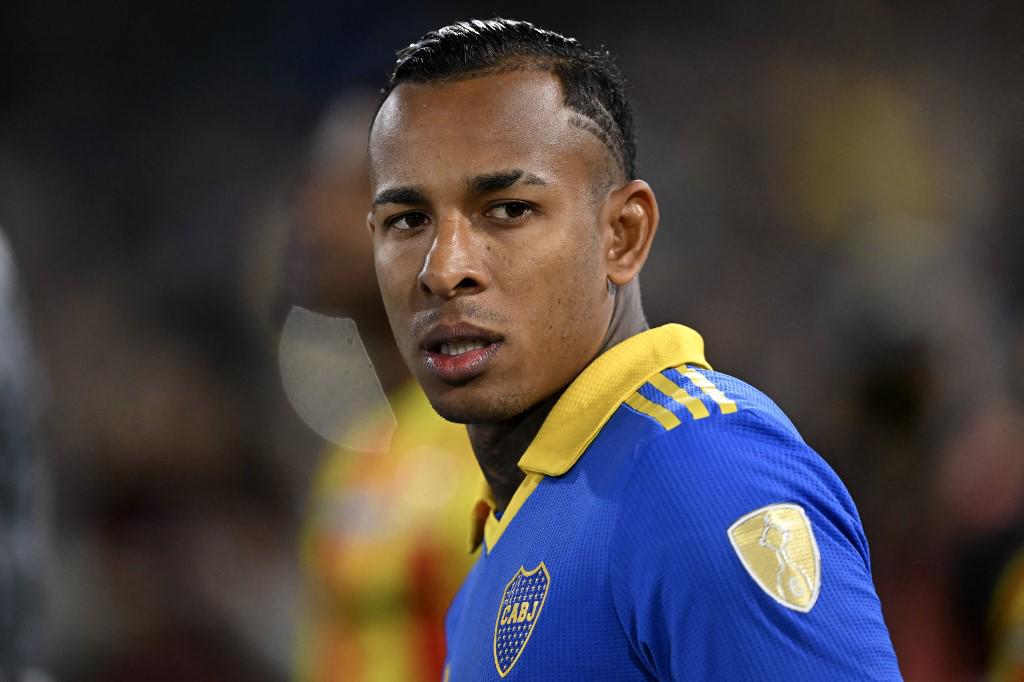 Sebastián Villa podría ser separado de Boca Juniors tras haber sido culpable.