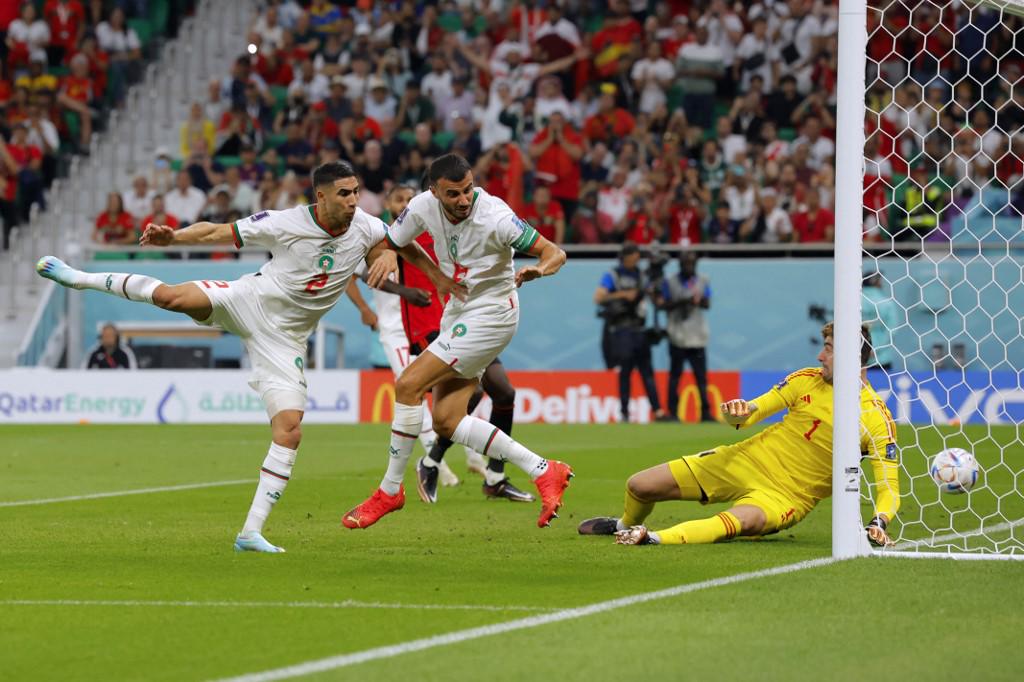 Cantó el himno, pero no jugó el partido; el desconocido Courtois y el beso a Hakimi en la victoria de Marruecos en Qatar 2022