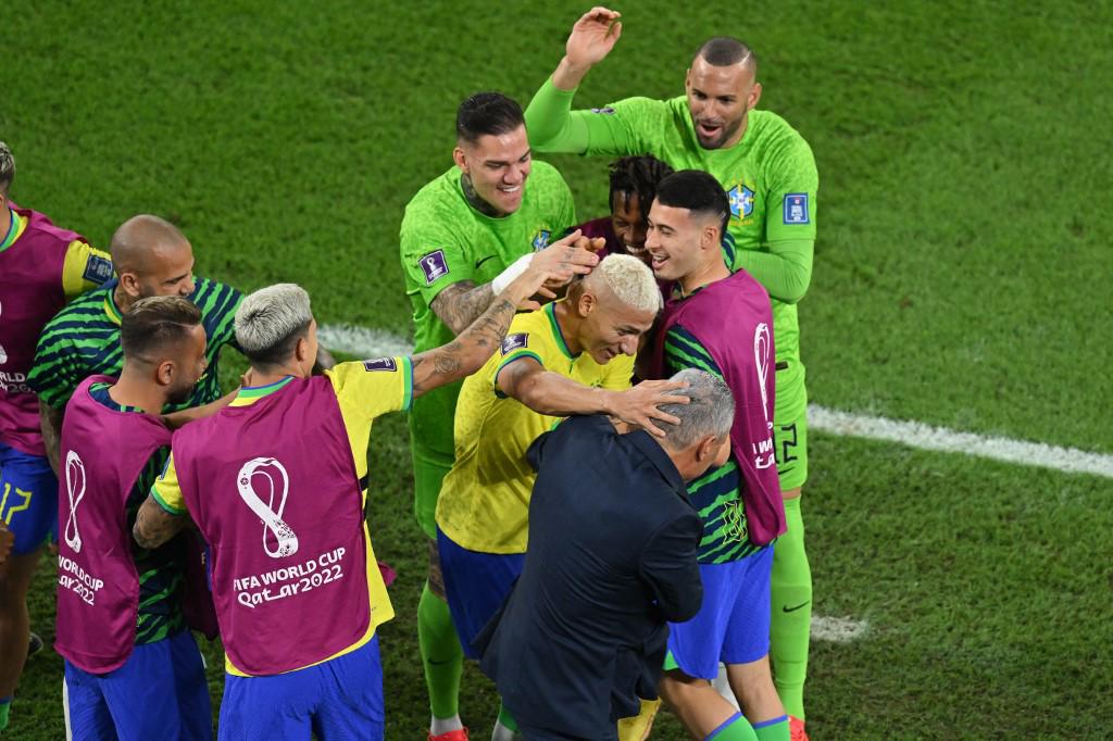 El gesto de Brasil tras eliminar a Corea del Sur y Son se despide llorando; el padre de Neymar con espectacular modelo